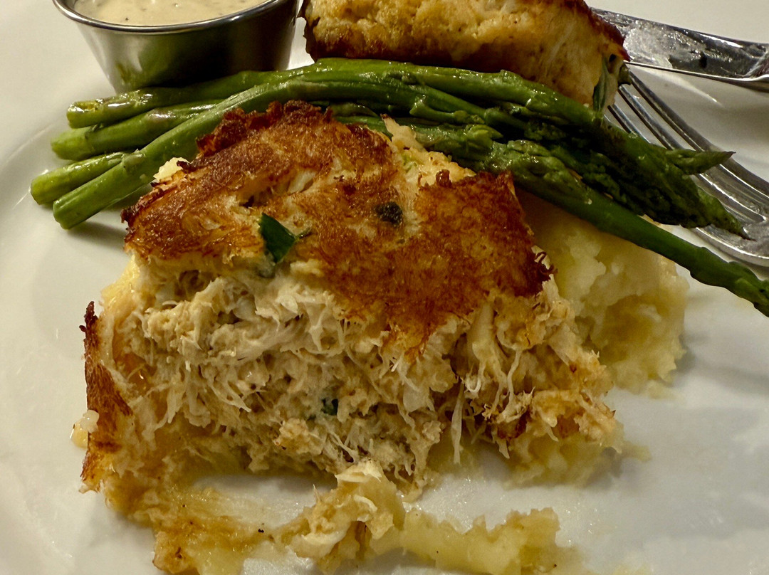 Six And Sky Rooftop Grille