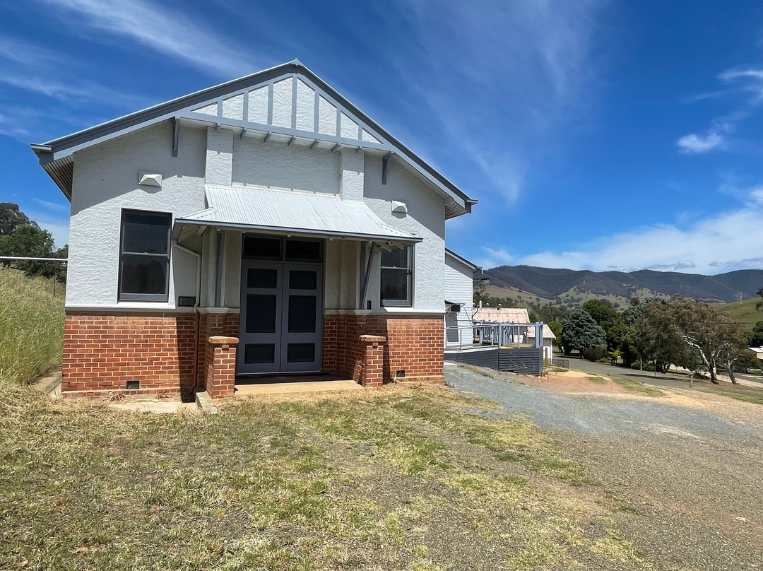 Ensay Memorial Hall-Ensay必去景点