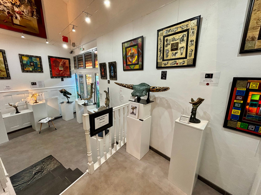 Atelier Galerie espace François LASSERE-Charroux必去景点