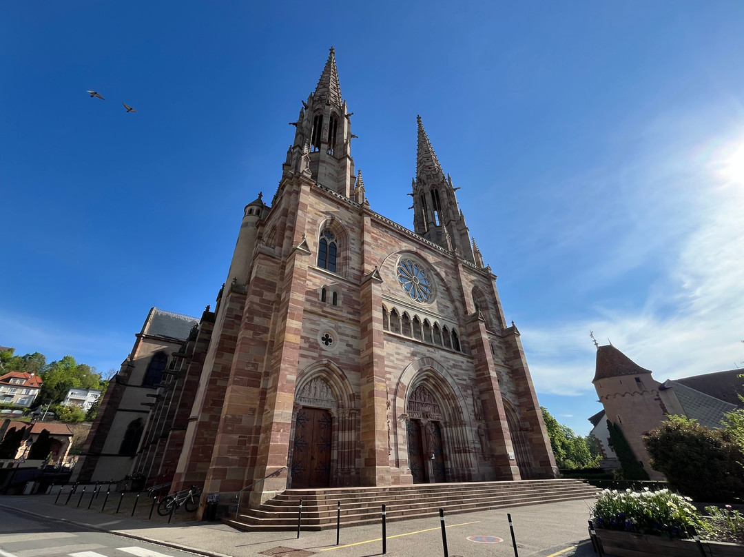 Église Saints Pierre et Paul-奥贝奈必去景点