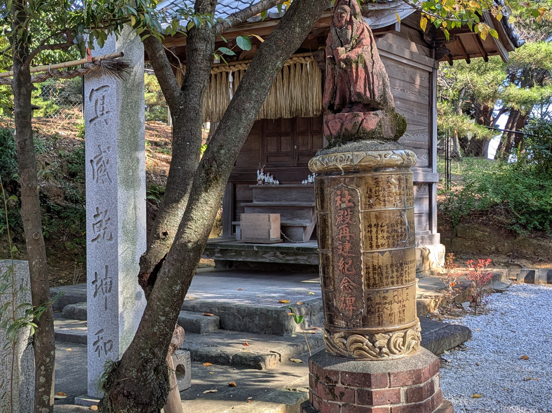 Momiji Hachimangu Shrine-福冈市必去景点