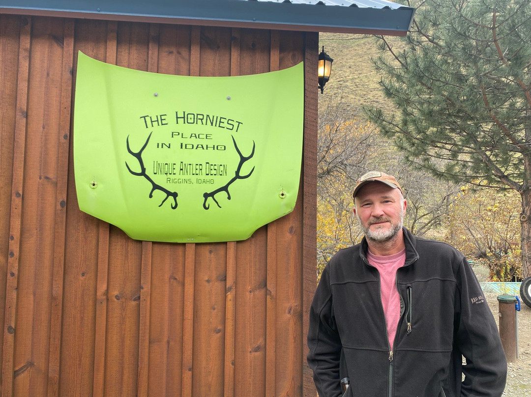 Unique Antler Design Wildlife Gallery-Riggins必去景点