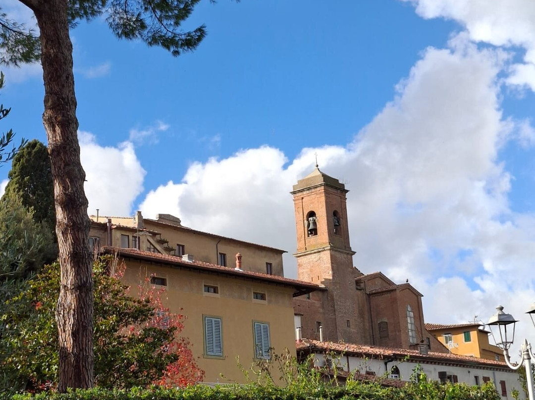 Castello dei Vicari-Lari必去景点