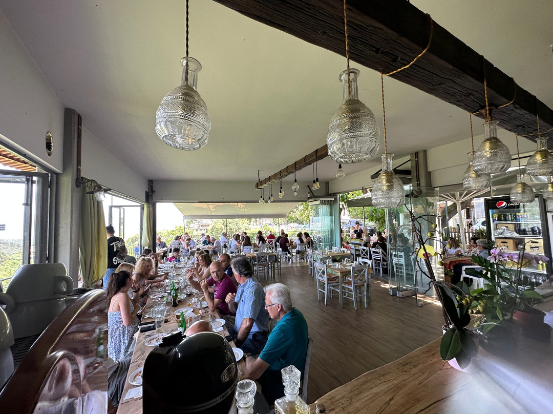 Vasiloneri - Ellinikí Paradosiakí Kouzína