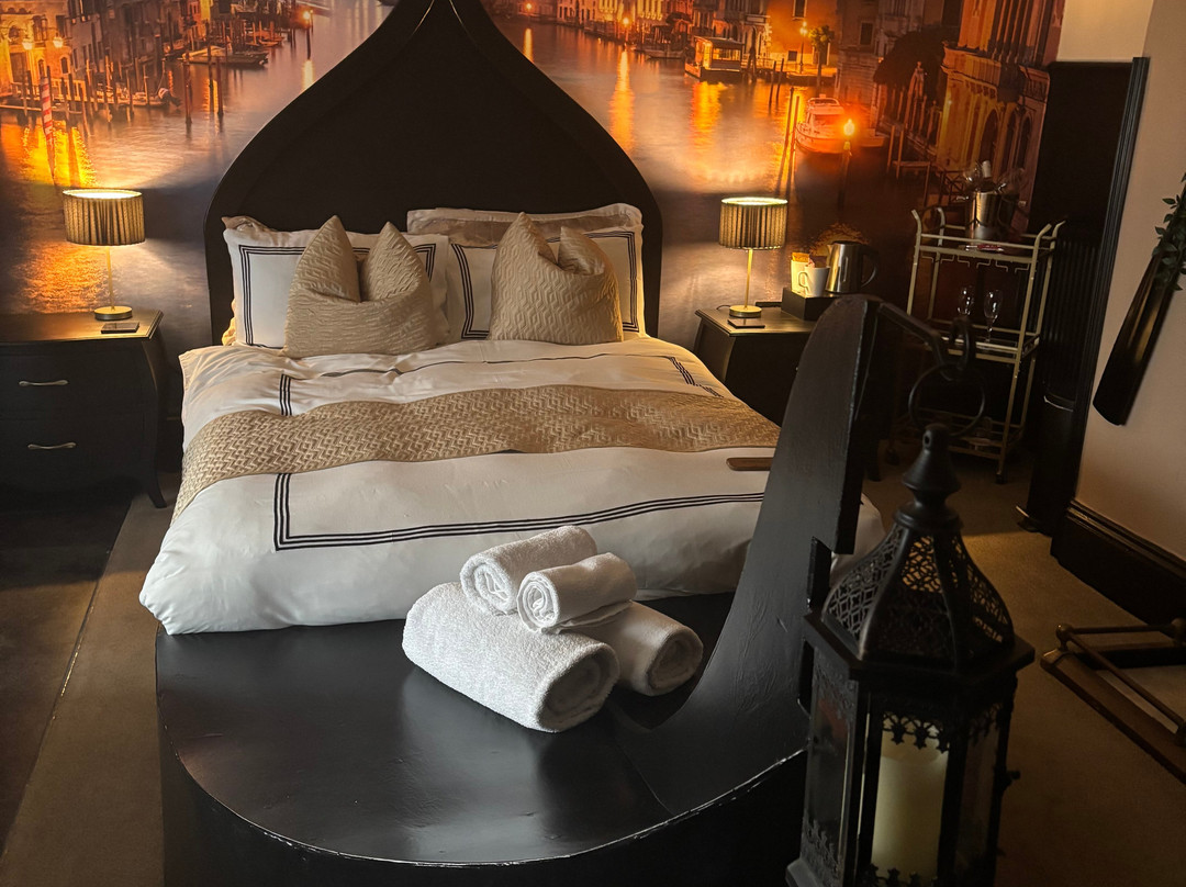 St Hilda's Complex主图