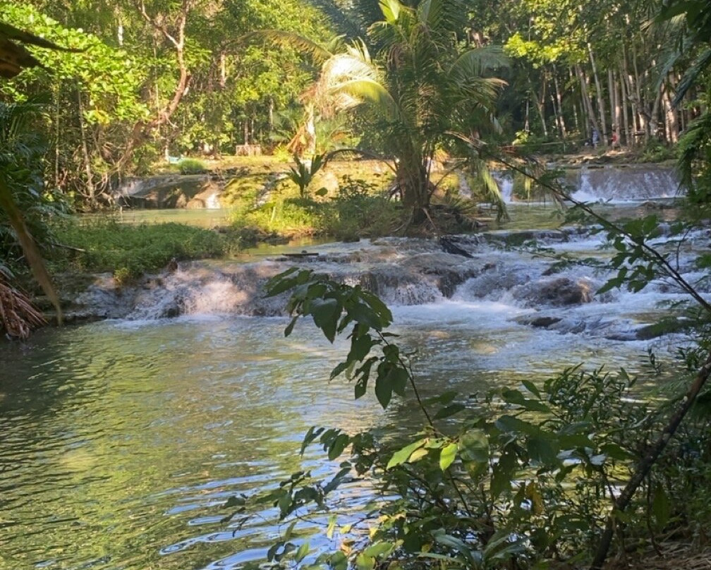 坎布加海瀑布-锡基霍尔岛必去景点