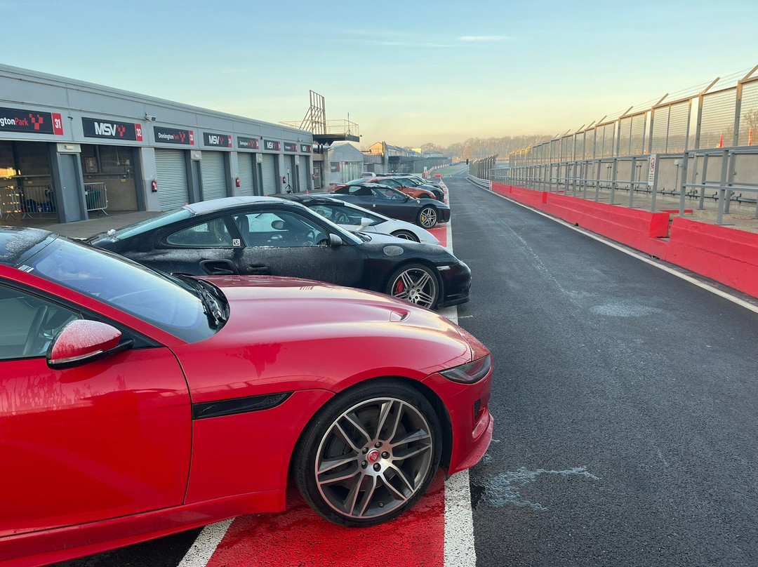 Everyman Driving Experiences-Hoton必去景点