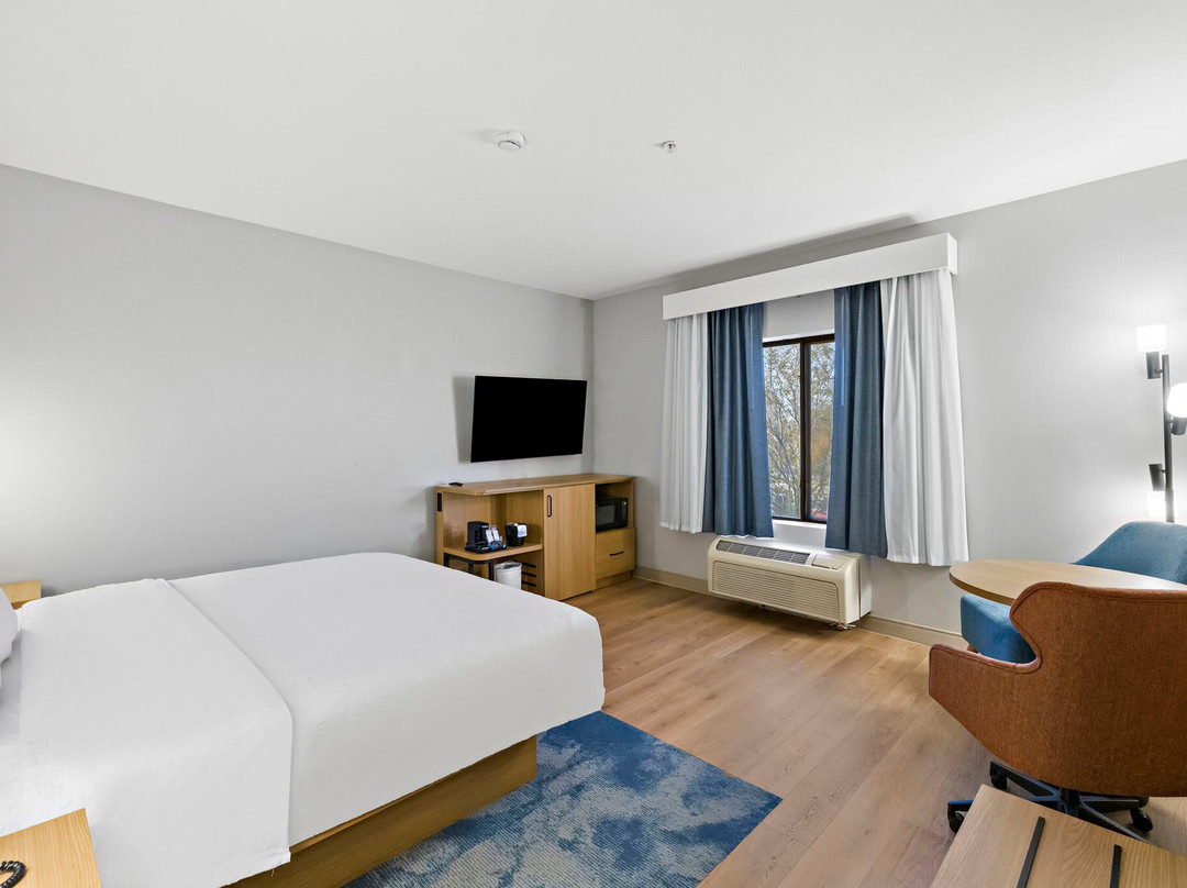 Hampton Inn & Suites Lancaster主图