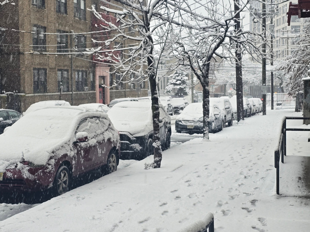 泽西城华美达大酒店主图