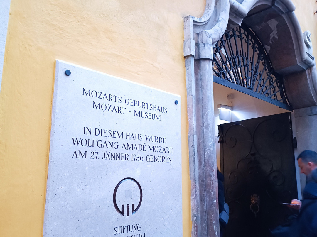 Mozartplatz-萨尔茨堡必去景点