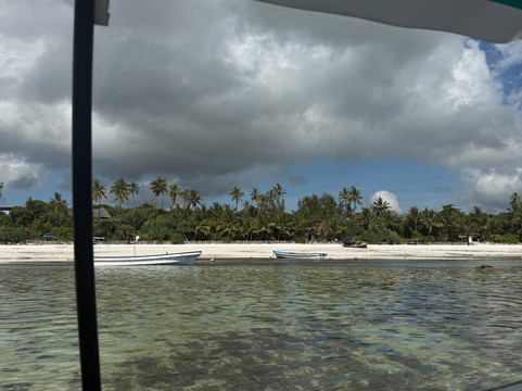 Raxy tours And Safaris-石头城必去景点