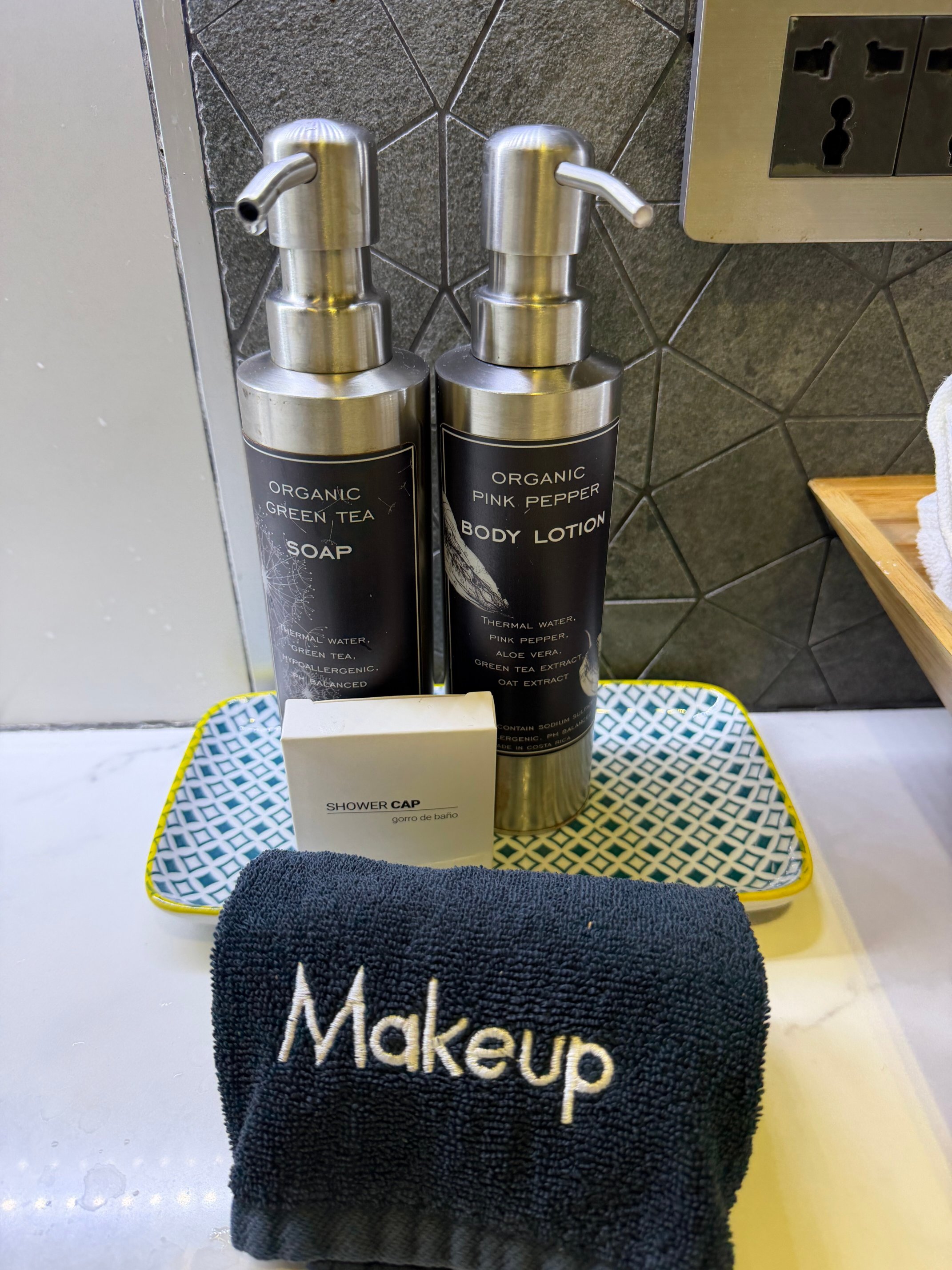 Hotel Makanda By The Sea Costa Rica-浴室