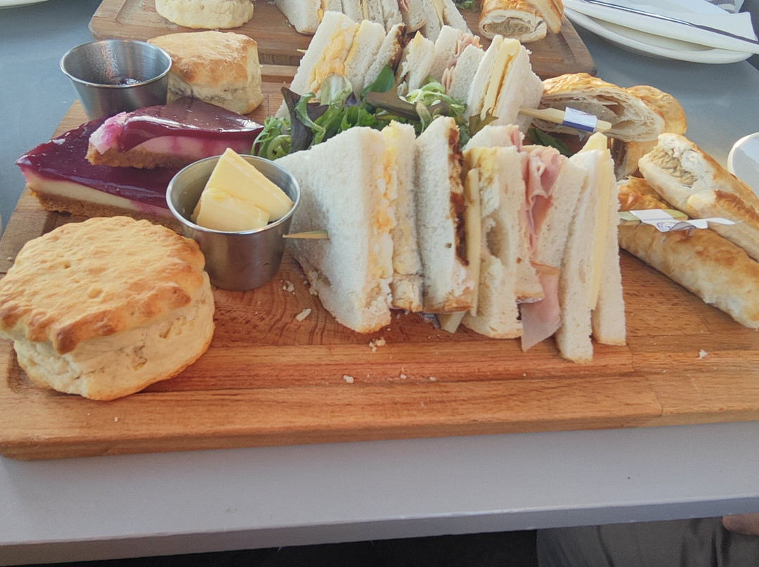 Lancashire Canal Cruises-Burscough必去景点