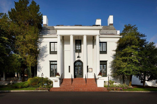 Dobbs Ferry酒店住宿-Tarrytown House Estate