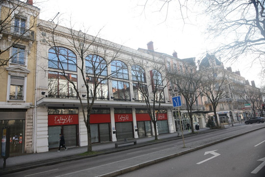 Magasin Galeries Lafayette Chalon-sur-Saône-索恩河畔沙隆必去景点