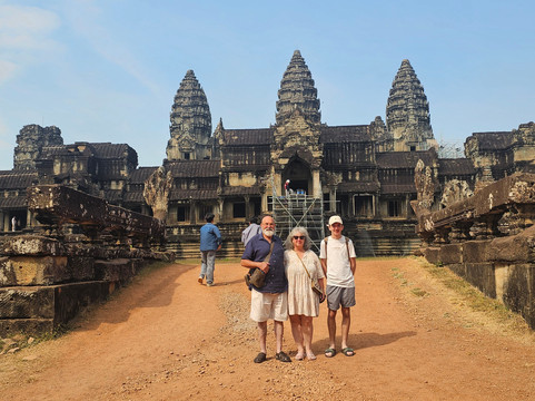 Unique Tours-河内必去景点