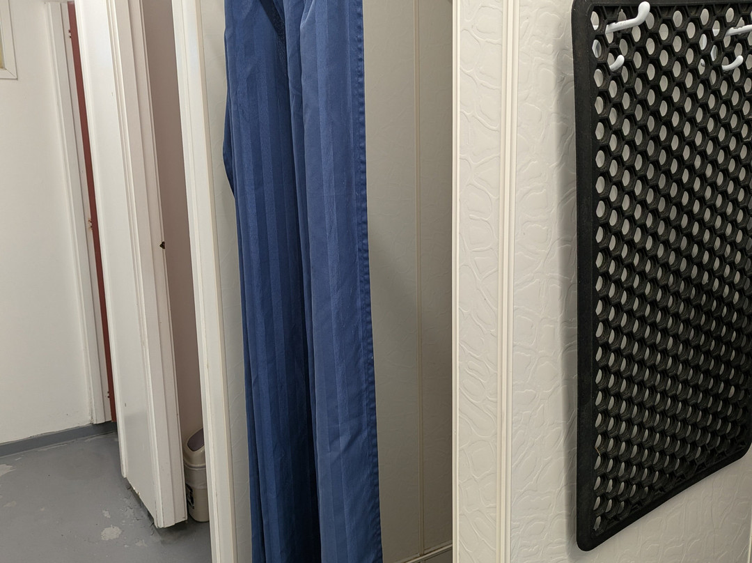 252海滨汽车旅馆和假日公园酒店主图