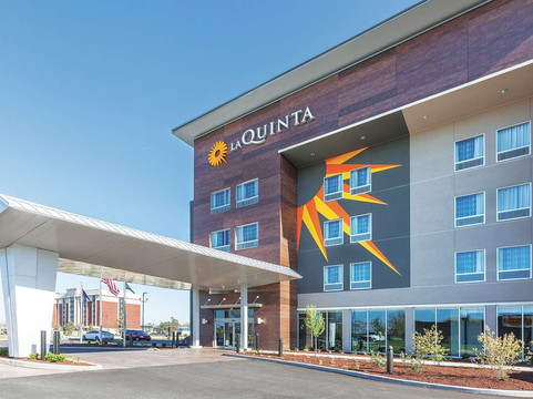 特雷霍特拉昆塔温德姆套房酒店