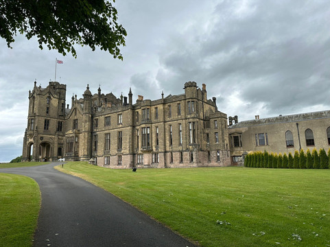 Allerton Castle-Knaresborough必去景点