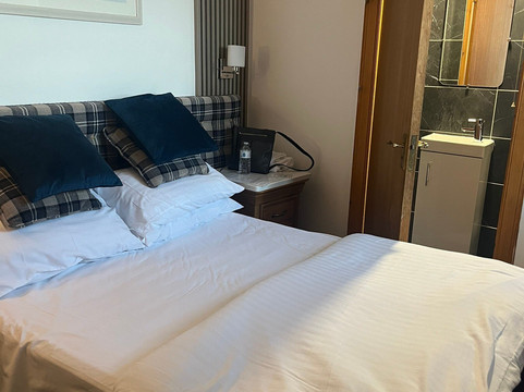 灰色海湾酒店主图