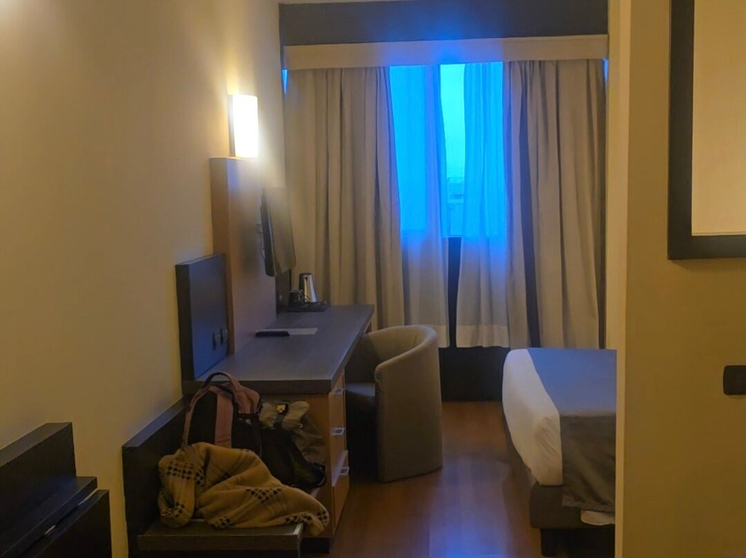 高尔夫酒店主图