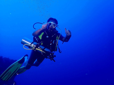 Blue Bay Divers Diving Centre-蓝湾必去景点