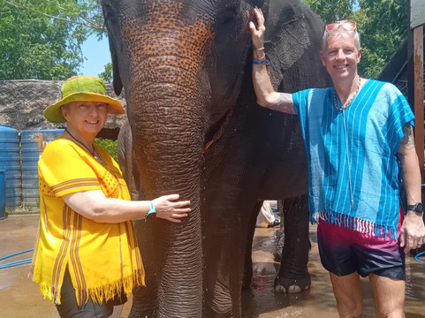 Kerchor Elephant Family Phuket-卡图必去景点