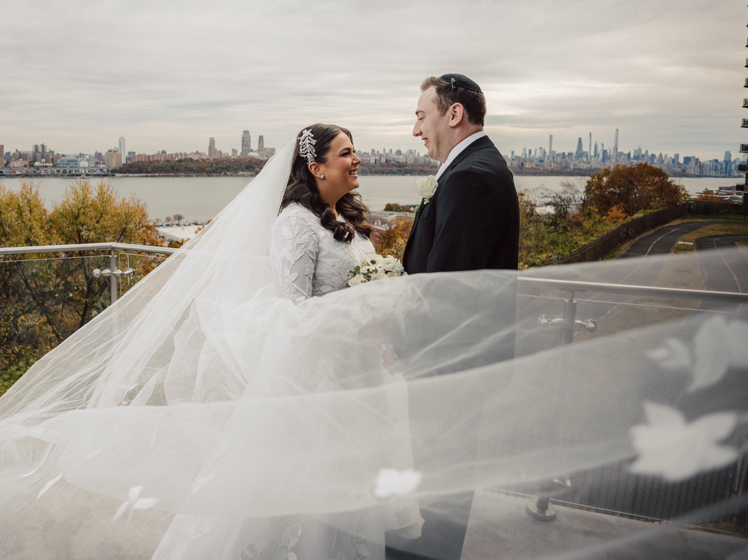 Riverview Ballroom Wedding Venue in New Jersey-Cliffside Park必去景点