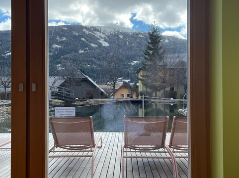 艾格沃特疗养酒店主图