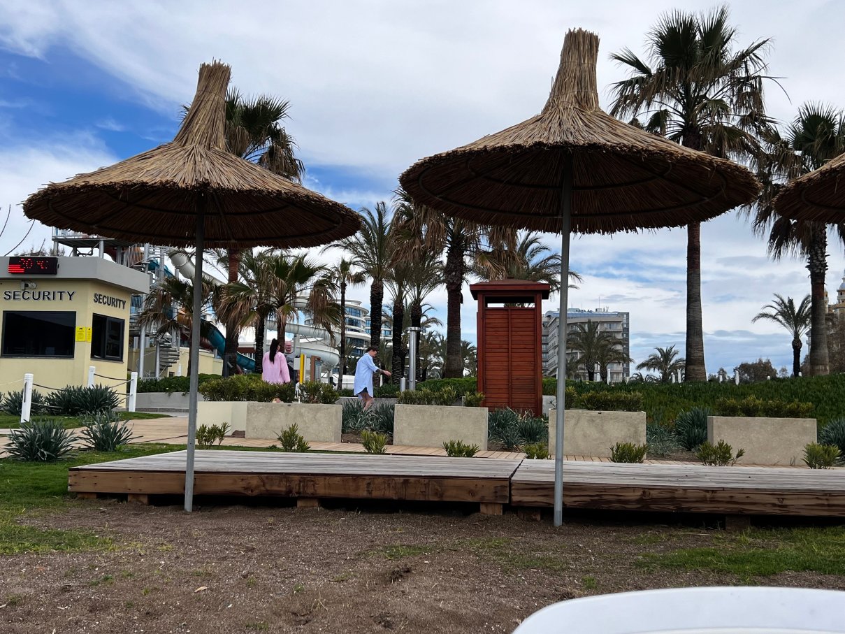 拉若自由酒店-官方