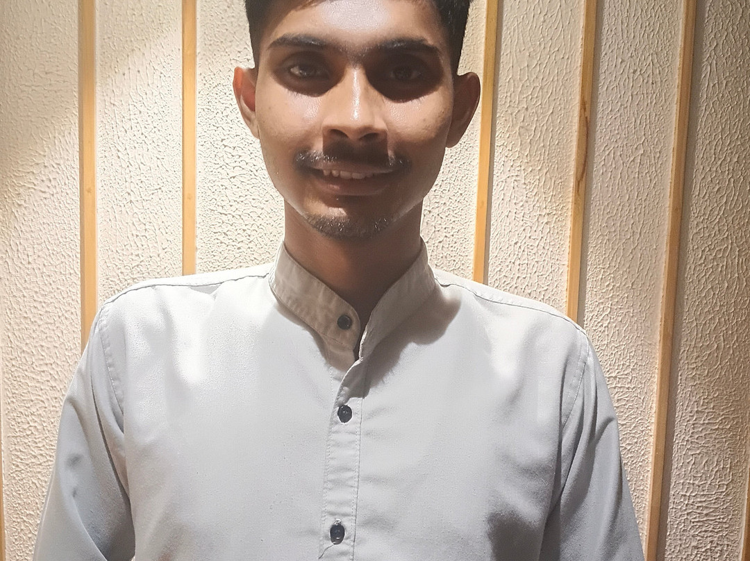 苏拉特市中心姜之酒店主图