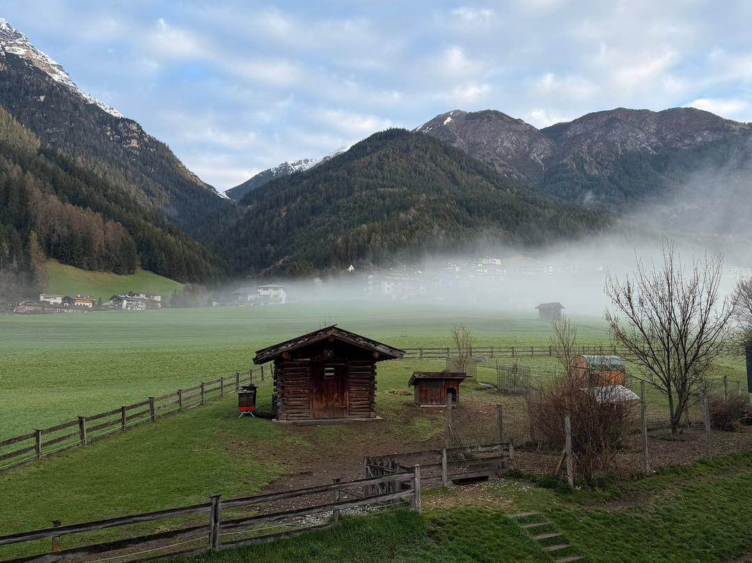 素藤霍夫农家乐主图