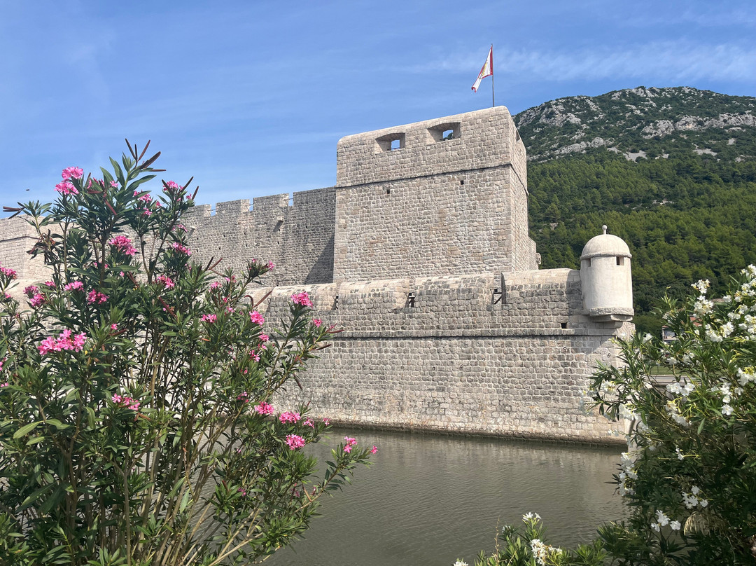 Fort Kaśtio-斯顿必去景点