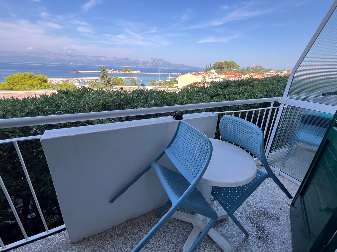 法拉翁酒店主图