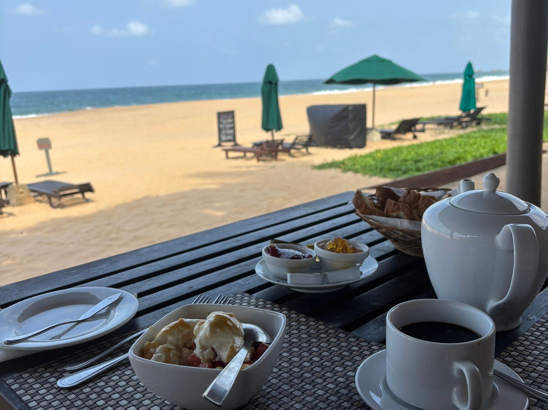 兰卡套房酒店主图