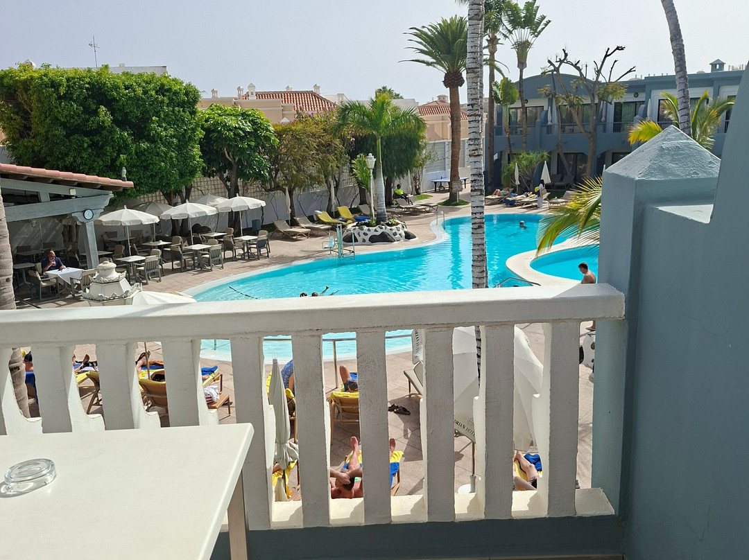 科隆瓜纳哈尼阿德里安酒店-限成人主图