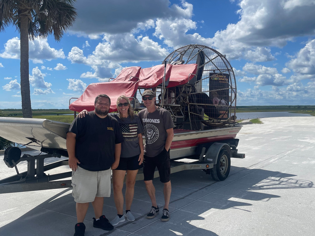 A-Awesome Airboat Rides-Christmas必去景点