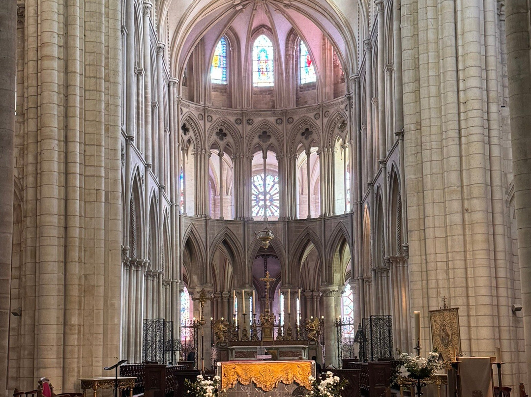 Eglise Saint Etienne-卡昂必去景点