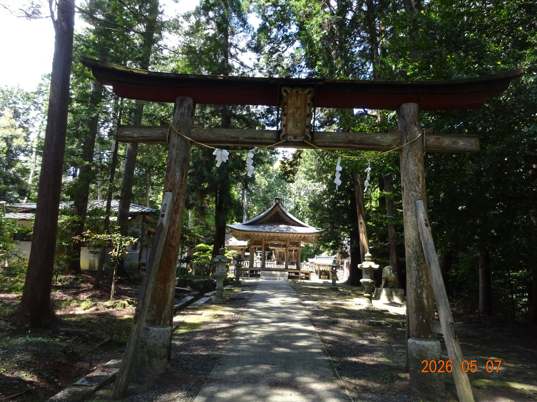 Toru Shrine-大津市必去景点
