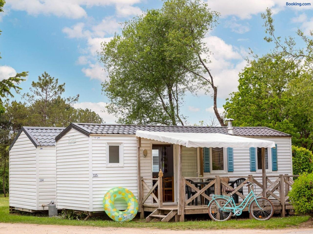 The mobile homes at the velodrome