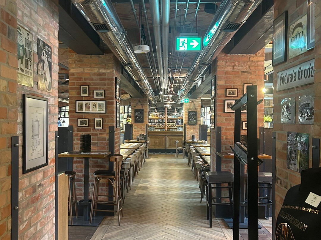 手工啤酒中央酒店主图