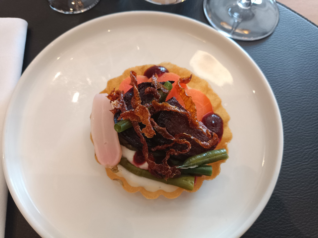 La Cour Des Saveurs