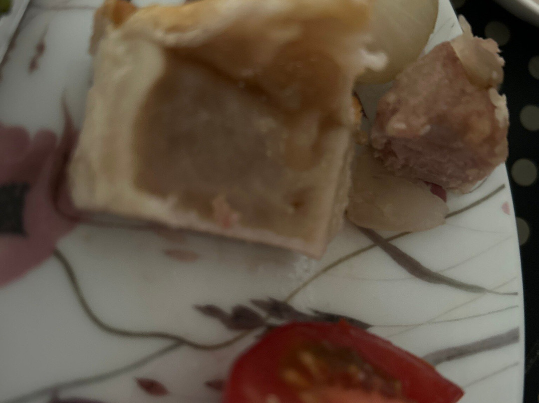 The Hollies Farm Shop-Little Budworth必去景点