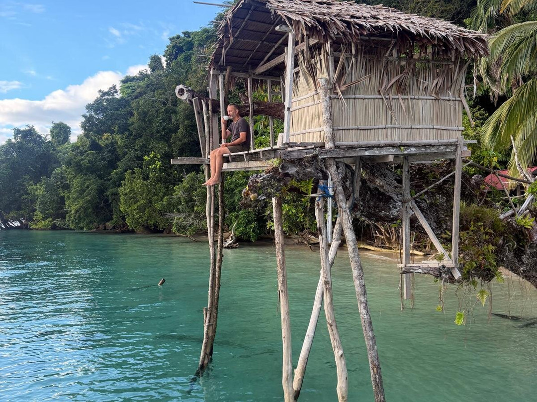 Travel Papua-曼诺瓦里必去景点