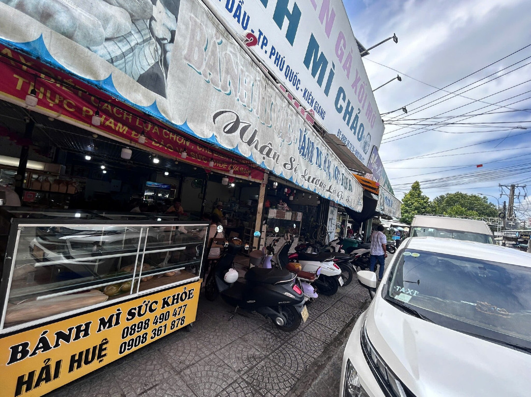 Cơm Gà Hải Huệ - Bakery Hải Huệ