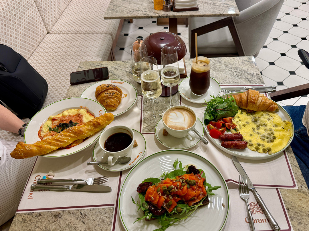 Caramel Cafe