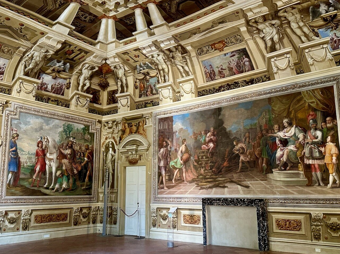 Palazzo Ducale-萨索洛必去景点
