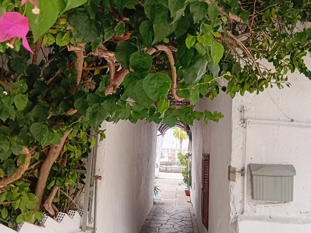 海市蜃楼酒店主图