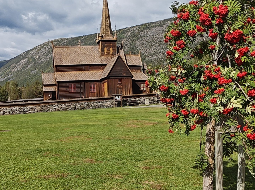 Lom Stave church-Lom必去景点