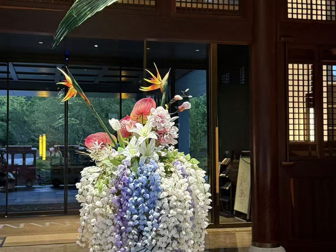 湖州西塞山鸿居酒店主图